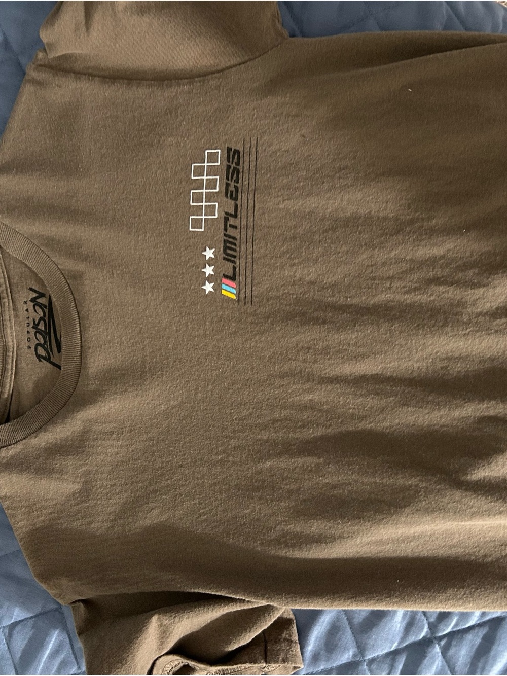 Nautica Brown Short-Sleeve Crew with Minimal Racing Graphic